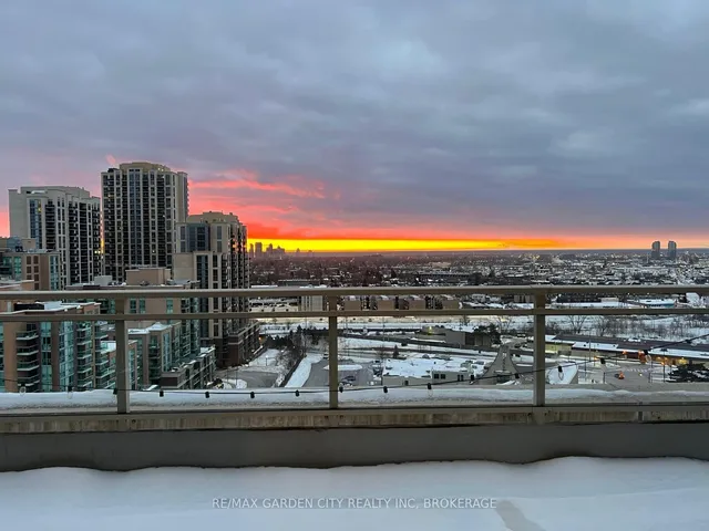 Additional image 19 of 5101 Dundas St Unit 1402