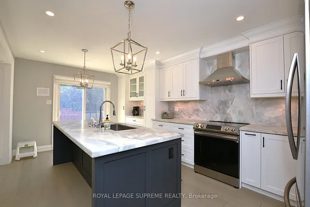 房产图片 12 - 514 Petawawa Cres