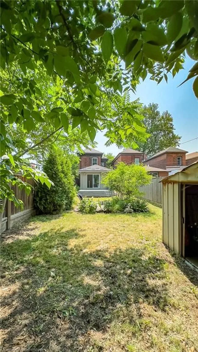 Additional image 40 of 251 West Ave