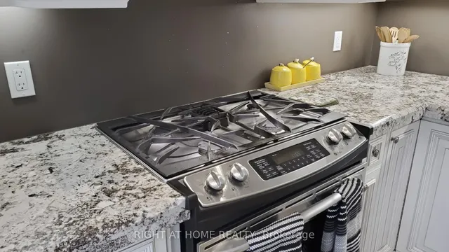 Additional image 19 of 19 Charity Crt