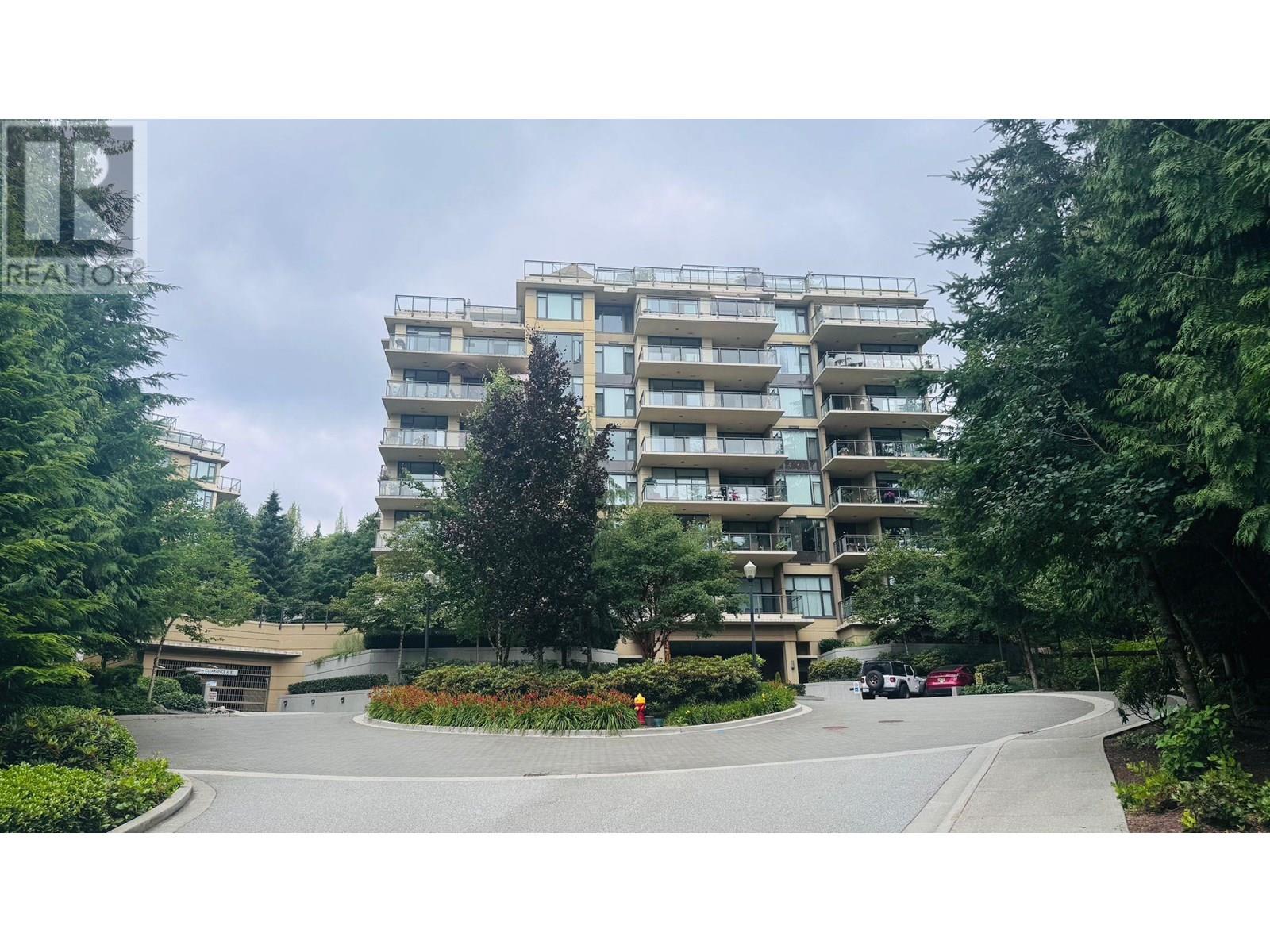 301 1415 PARKWAY BOULEVARD|Coquitlam, British Columbia V3E0C7