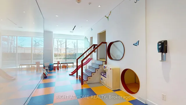 Additional image 17 of 31 Tippett Rd Unit 541