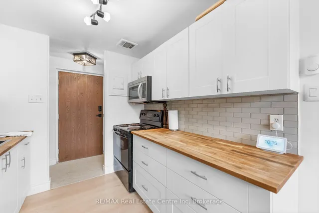 Additional image 11 of 4 Avalon Pl Unit 305