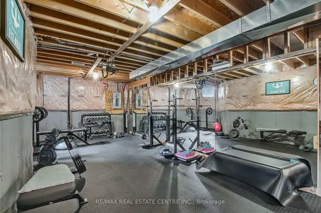 Additional image 37 of 969 Lancaster Blvd