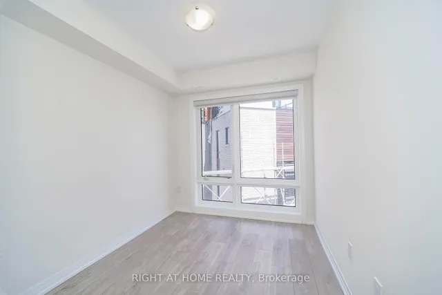 Additional image 17 of 145 Tapscott Rd Unit 4