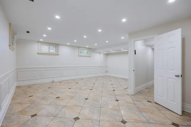 Additional image 34 of 10 Bainbridge Ave