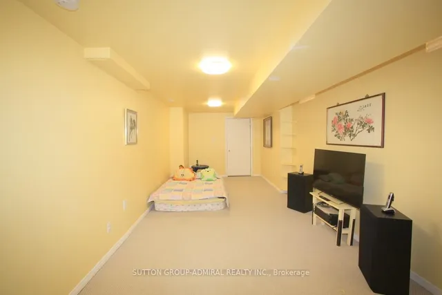 Additional image 29 of 5868 Blue Spruce Ave