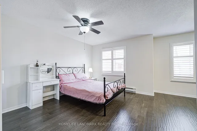 Additional image 24 of 2006 Glenada Cres Unit 27