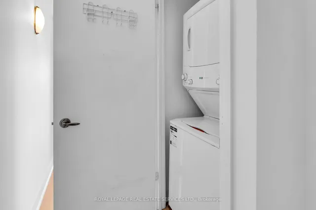 Additional image 31 of 700 King St Unit PH13