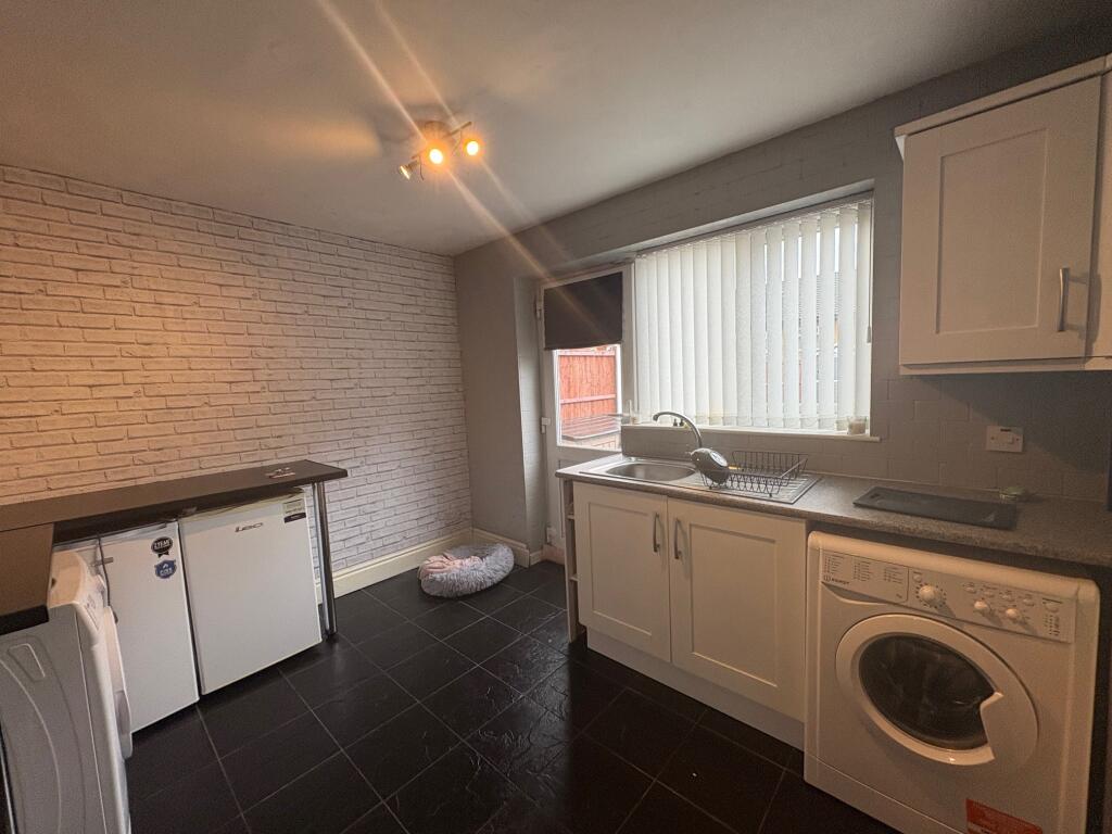 Additional image 8 of Stonebridge Crescent, BIRMINGHAM