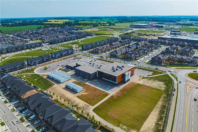 Additional image 42 of 601 Florencedale Cres