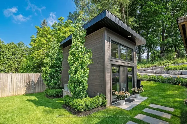 Additional image 47 of 111 Judith Cres