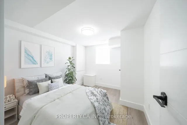Additional image 34 of 33 Moorecroft Cres