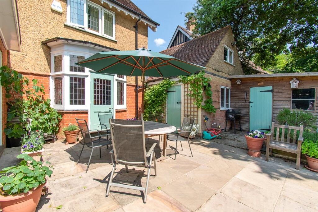 Additional image 23 of Hall Place Gardens, St. Albans, Hertfordshire, AL1