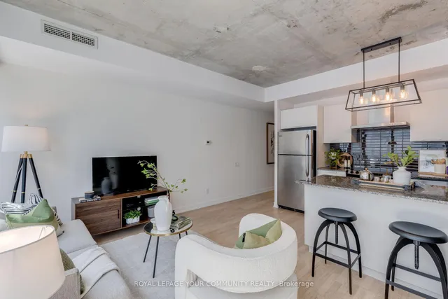 Additional image 11 of 650 King St Unit 211