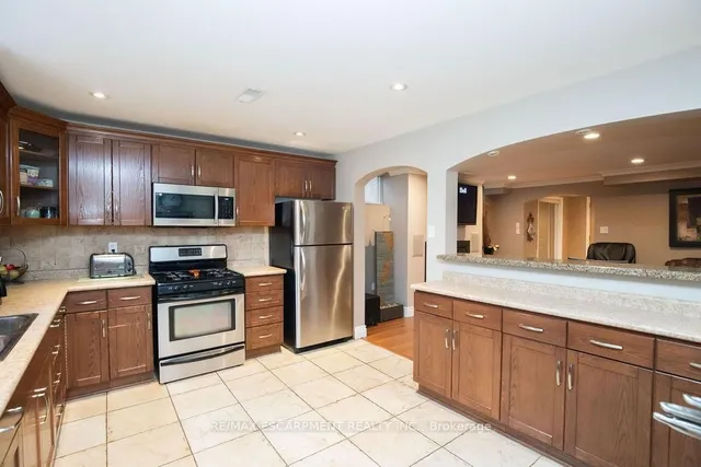 Additional image 34 of 10 Shadeland Cres