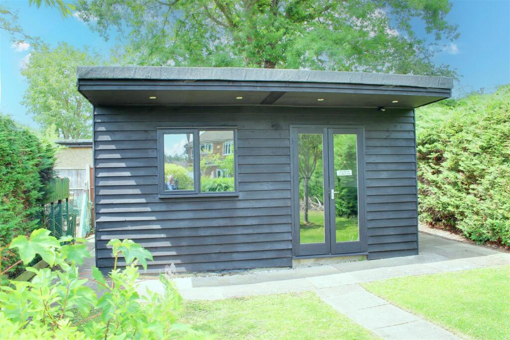 Additional image 24 of Bluebridge Road, Brookmans Park