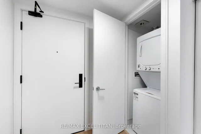 Additional image 20 of 1 Jarvis St Unit 614