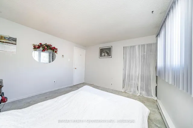 Additional image 31 of 30 Hardcastle Crt