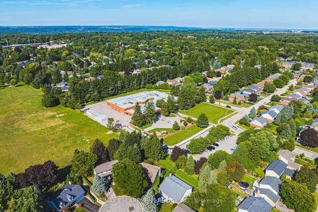 Additional image 45 of 412 Melanie Cres