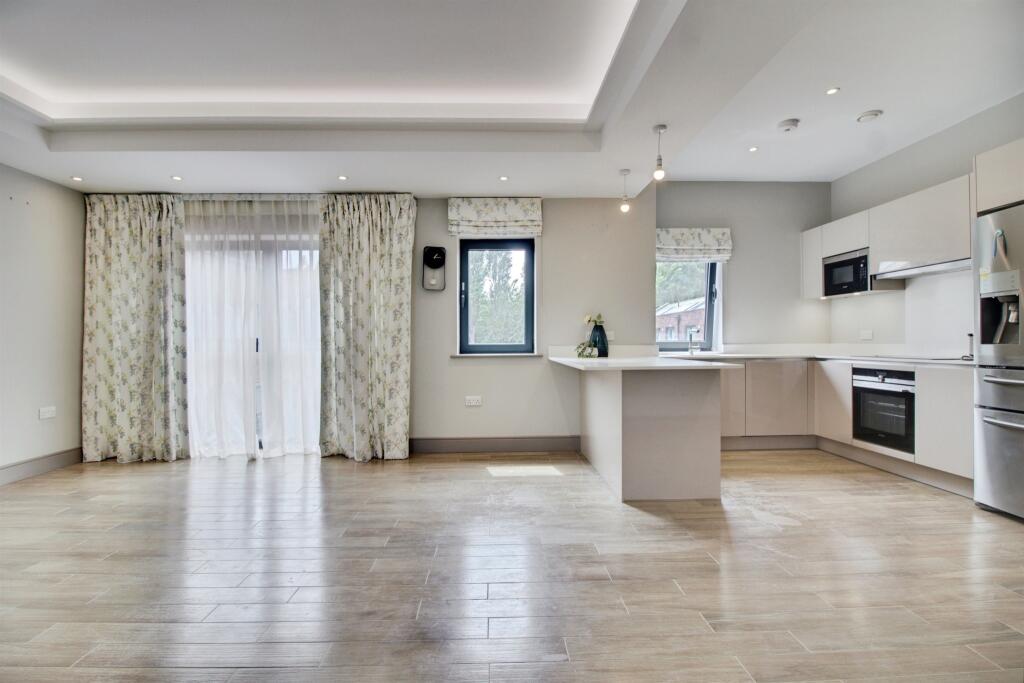 Additional image 3 of Groom Place, Welwyn Garden City