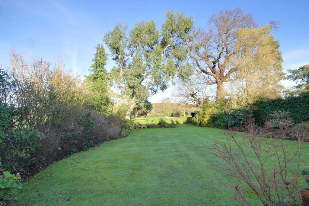 Additional image 18 of Brookmans Avenue, Brookmans Park, Hertfordshire, AL9