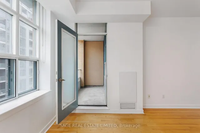 Additional image 9 of 438 Richmond St Unit 816