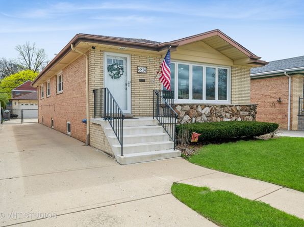 6814 N Dowagiac Ave, Chicago, IL 60646
