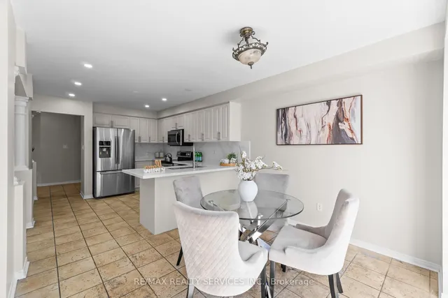 Additional image 19 of 8 Capistro St