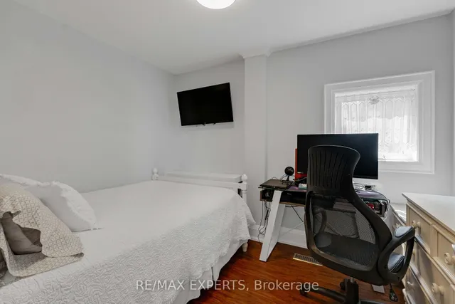Additional image 17 of 19 Kenora Cres