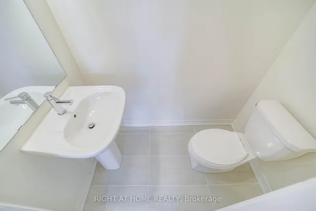 Additional image 13 of 145 Tapscott Rd Unit 4