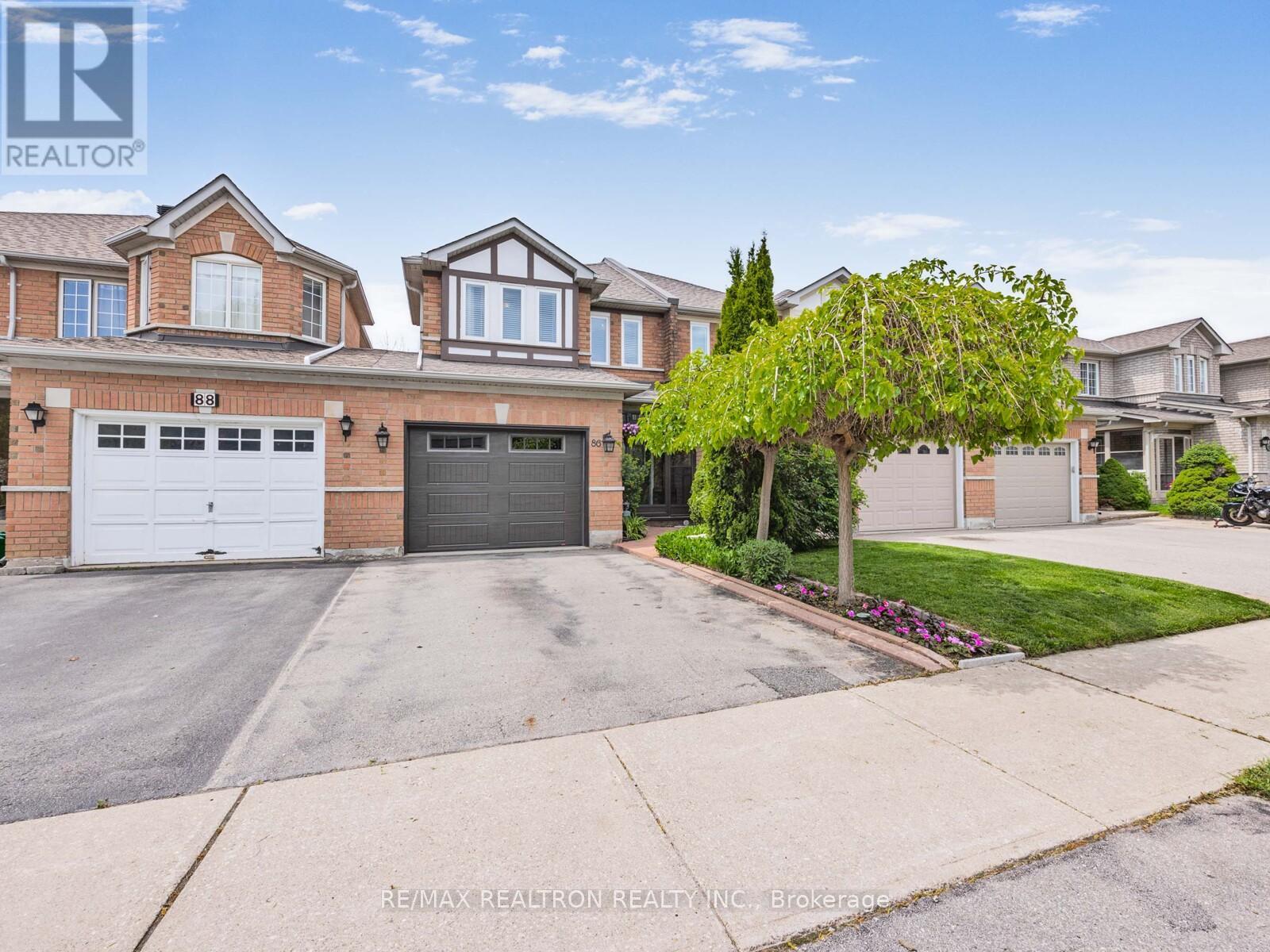 86 MARATHON AVENUE|Vaughan (Patterson), Ontario L4K5G5