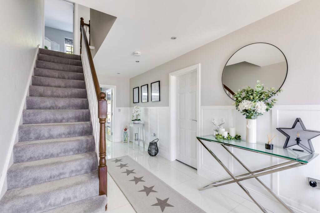 Additional image 3 of Marlborough Close, Oaklands, Welwyn, Hertfordshire, AL6