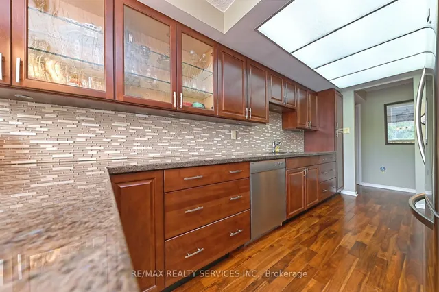 Additional image 10 of 58 church St Unit 402