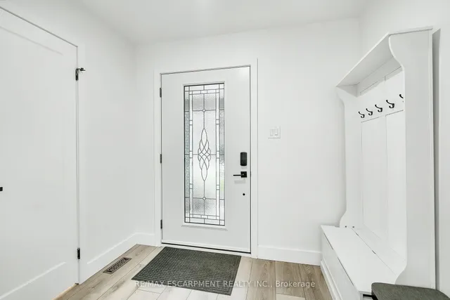 Additional image 7 of 27 Dalton Cres