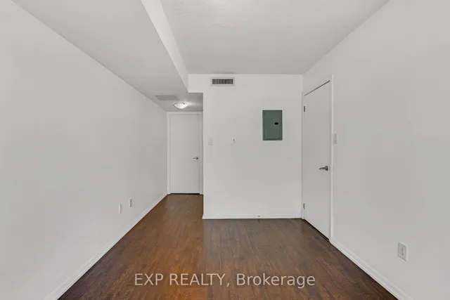 Additional image 32 of 38 Grenville St Unit 901
