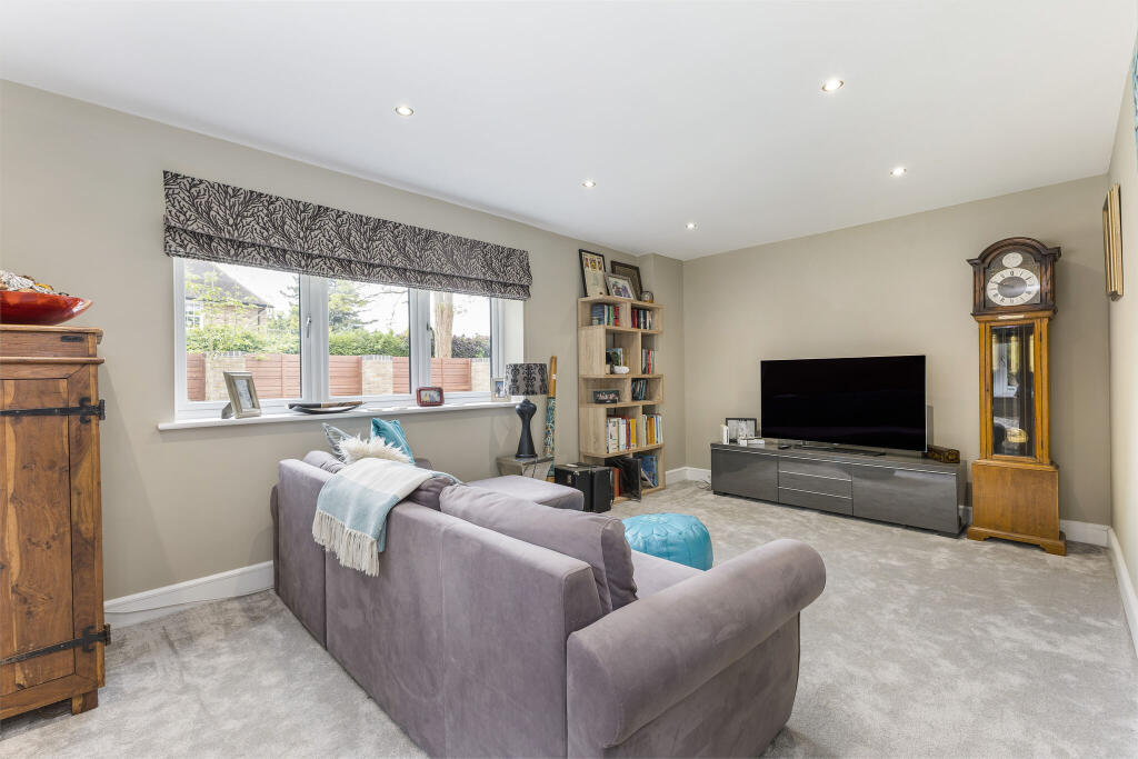 Additional image 6 of Blackmore Way, Wheathampstead, AL4