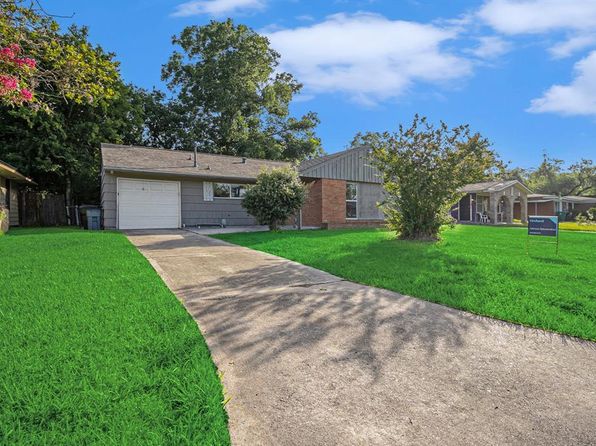 5715 Willow Glen Dr, Houston, TX 77033