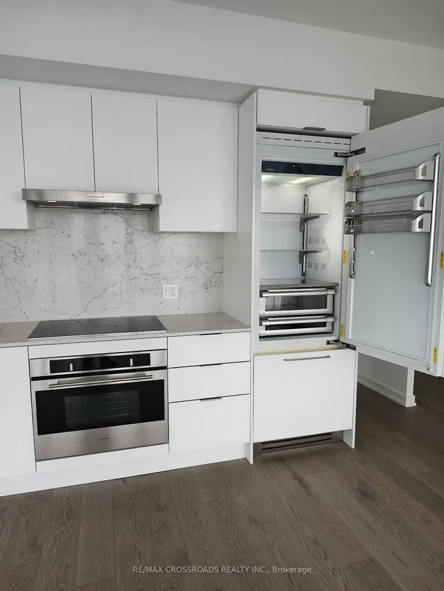 Additional image 17 of 20 Lombard St Unit 3510