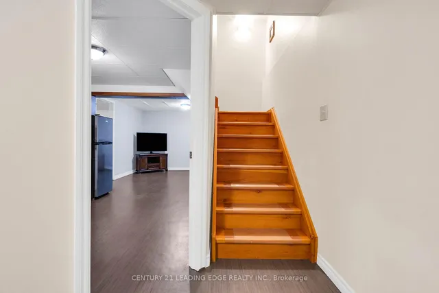 Additional image 34 of 47 Farmhill Crt