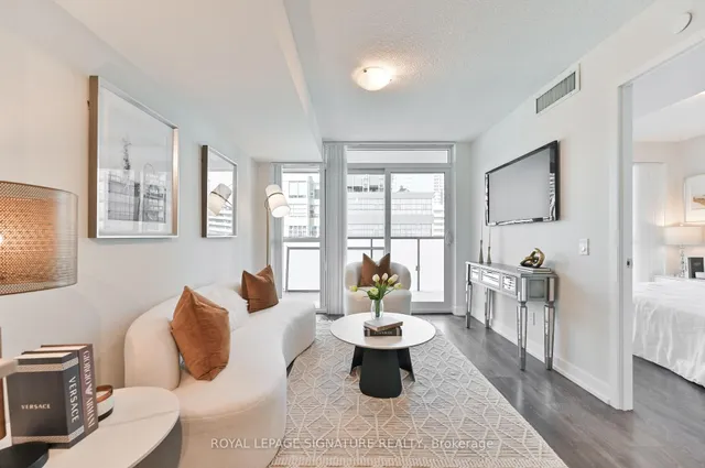 Additional image 11 of 125 Redpath Ave Unit 606