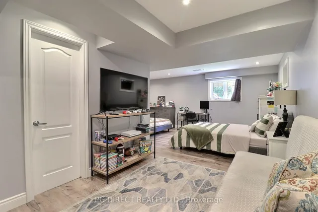 Additional image 16 of 45 Royal Winter Dr Unit 9