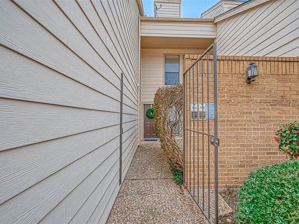 2277 S Kirkwood Rd APT 906, Houston, TX 77077