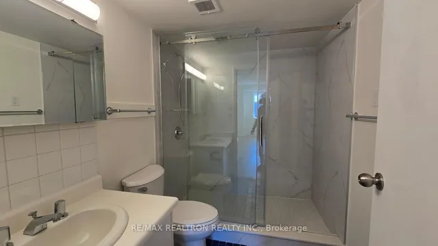 Additional image 37 of 70 Elmsthorpe Ave Unit 103