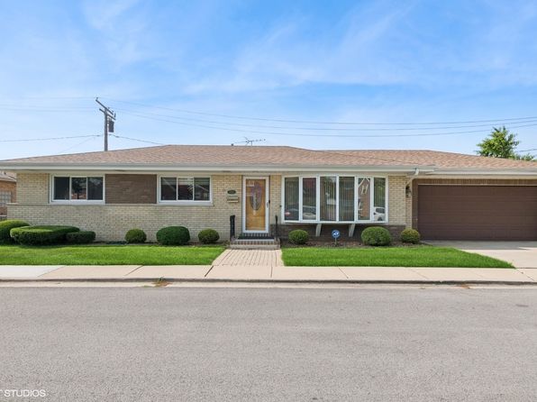 7311 W Berwyn Ave, Chicago, IL 60656