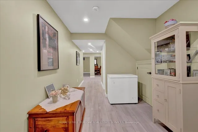 Additional image 30 of 89 Eleanor Ave