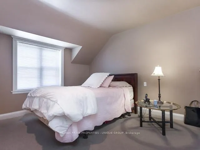 Additional image 24 of 51 Carmichael Ave