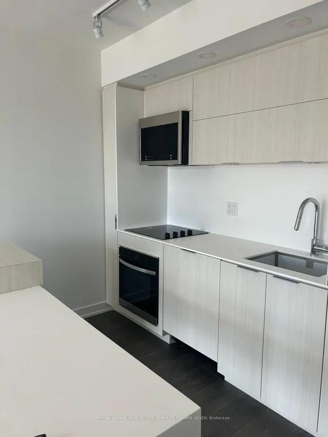 Additional image 8 of 370 Martha St Unit 1009