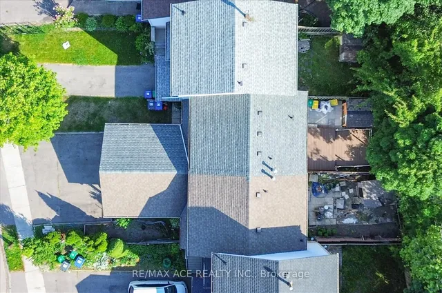 Additional image 41 of 88 Courtleigh Sq