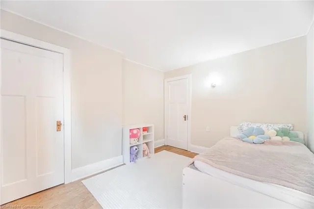 Additional image 30 of 24 Sykes Ave